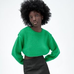 ZARA cropped balloon sleeve sweater S